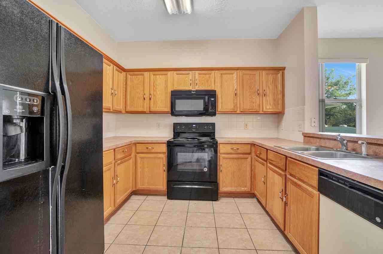 2431 Twisting Sweetgum Way - Photo 5 of 17