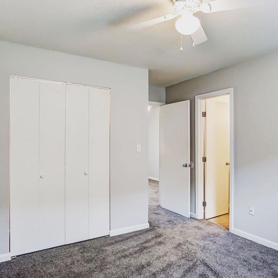 509 Green Valley Dr #27 - Photo 7 of 12