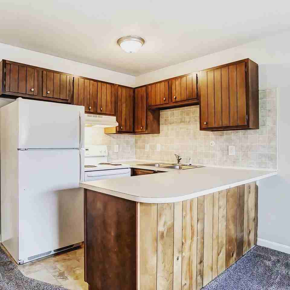 509 Green Valley Dr #27 - Photo 6 of 12
