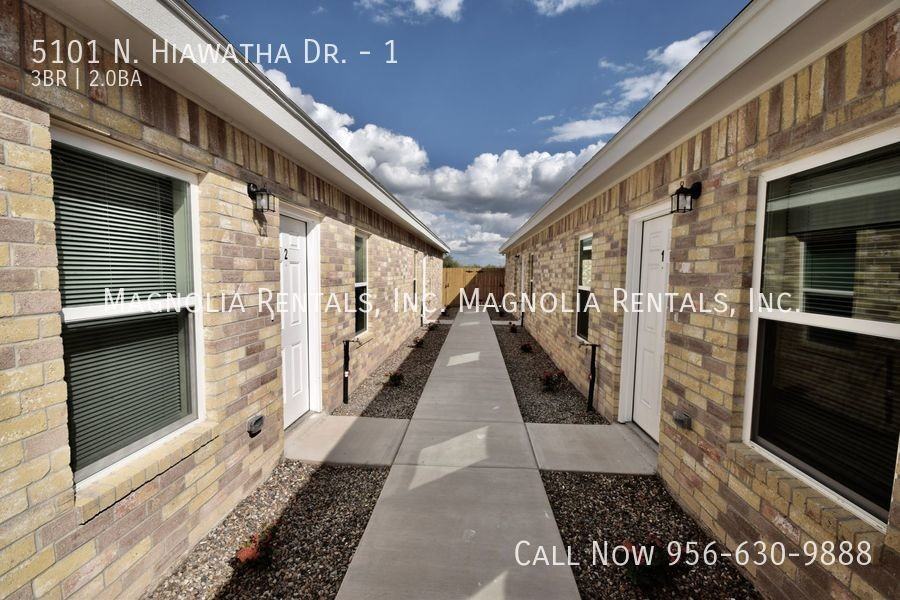 5101 N Hiawatha Dr #1 - Photo 2 of 14