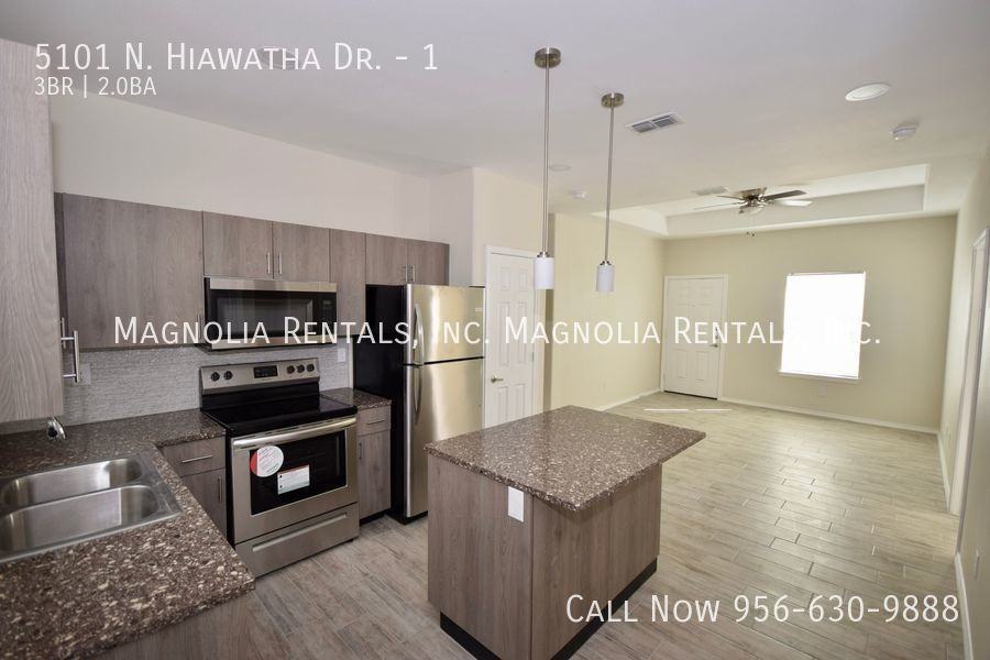 5101 N Hiawatha Dr #1 - Photo 5 of 14