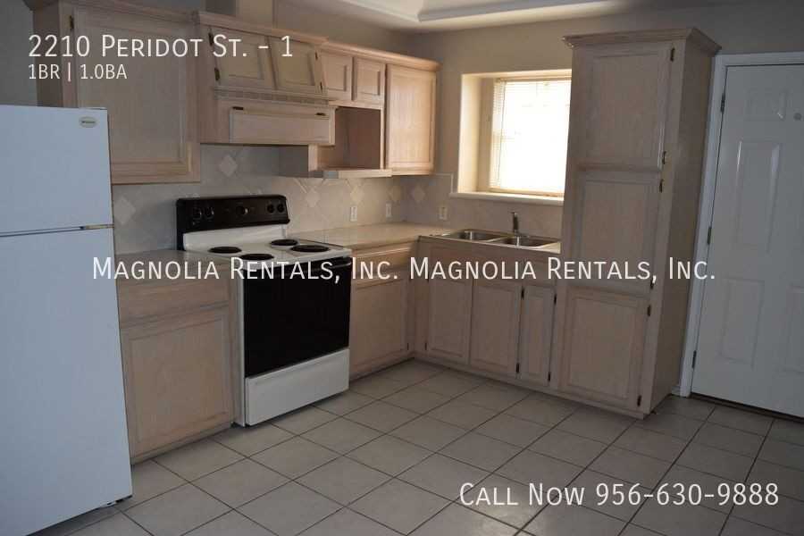 2210 Peridot St #1 - Photo 3 of 11