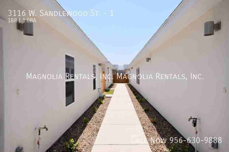 3116 W Sandlewood St #1 - Photo 3 of 9