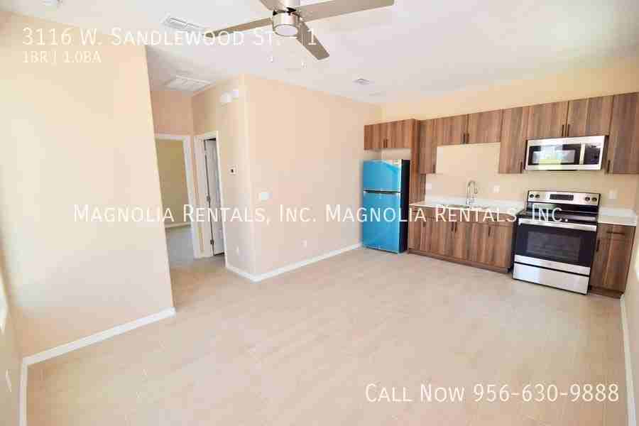 3116 W Sandlewood St #1 - Photo 4 of 9