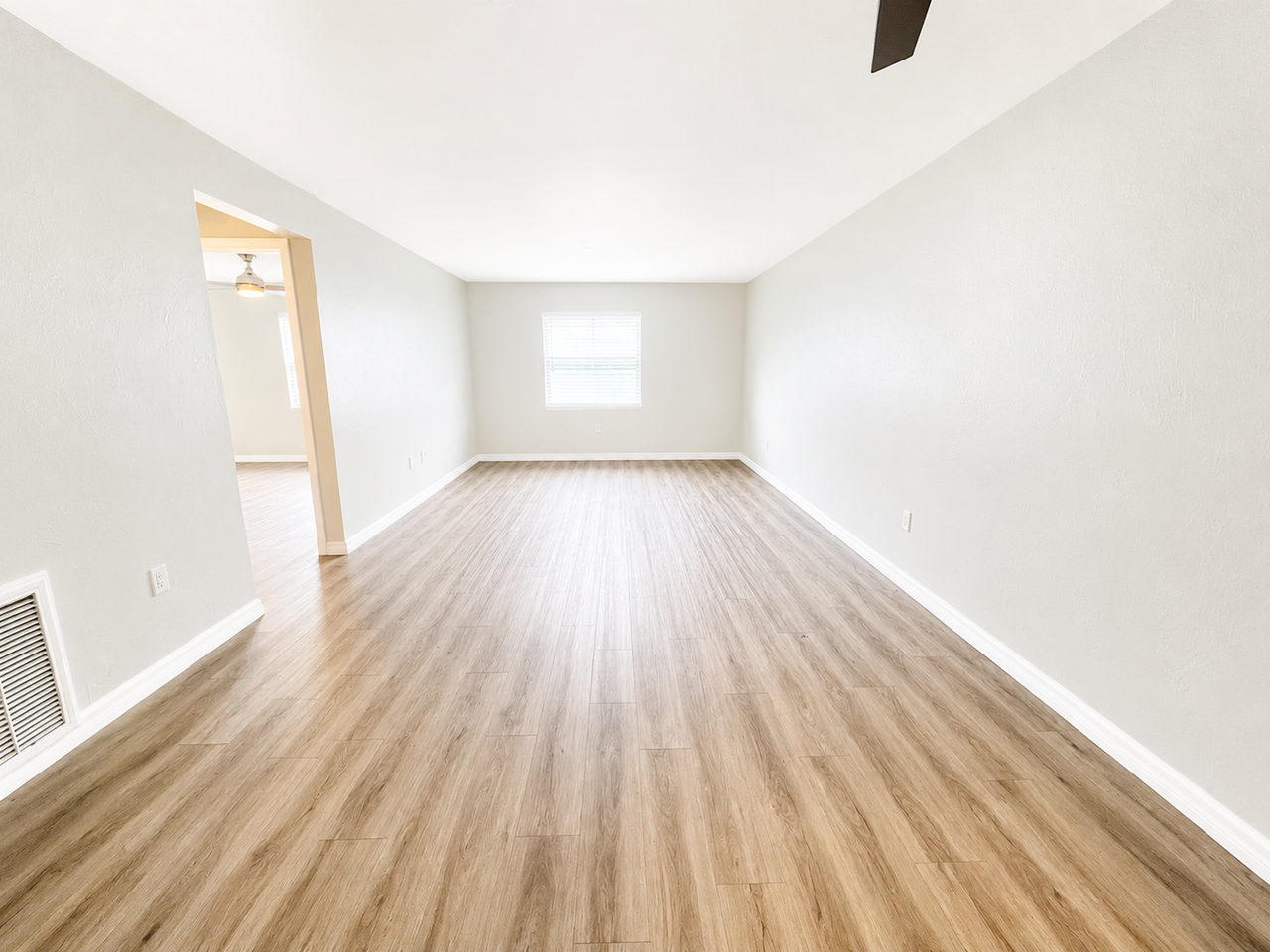 1840 Morrill St - Photo 4 of 13
