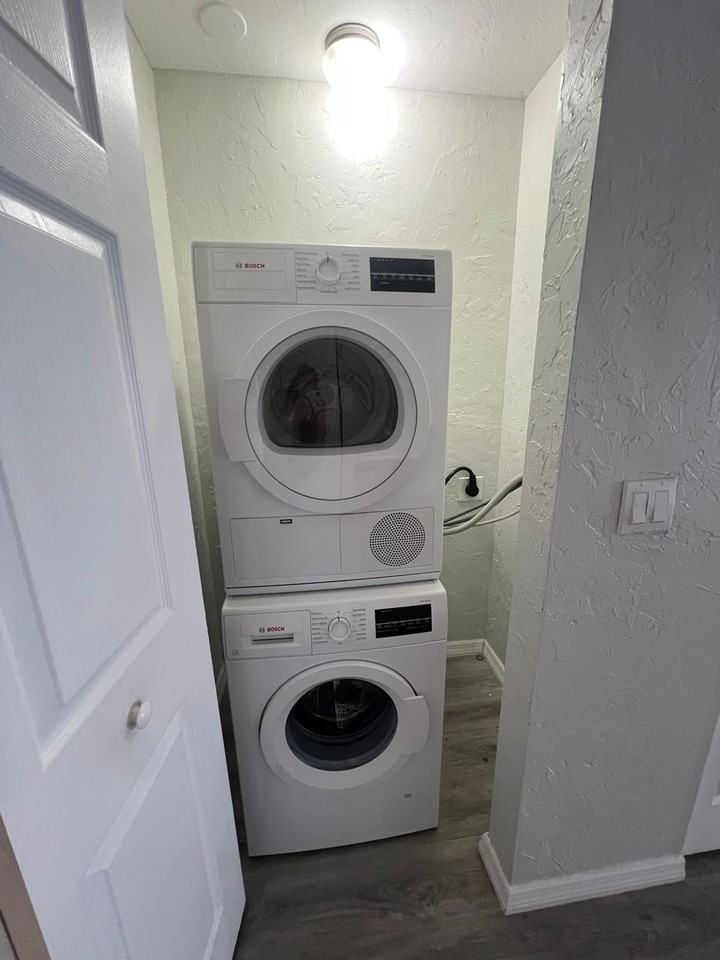 1840 Morrill St - Photo 5 of 13