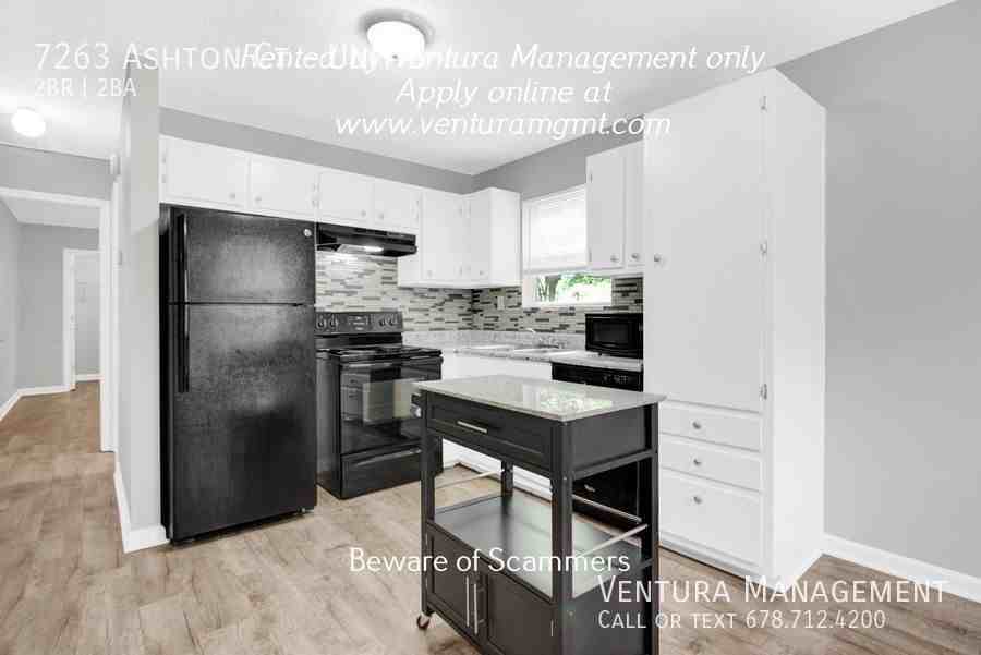 7263 Ashton Ct #B - Photo 5 of 23