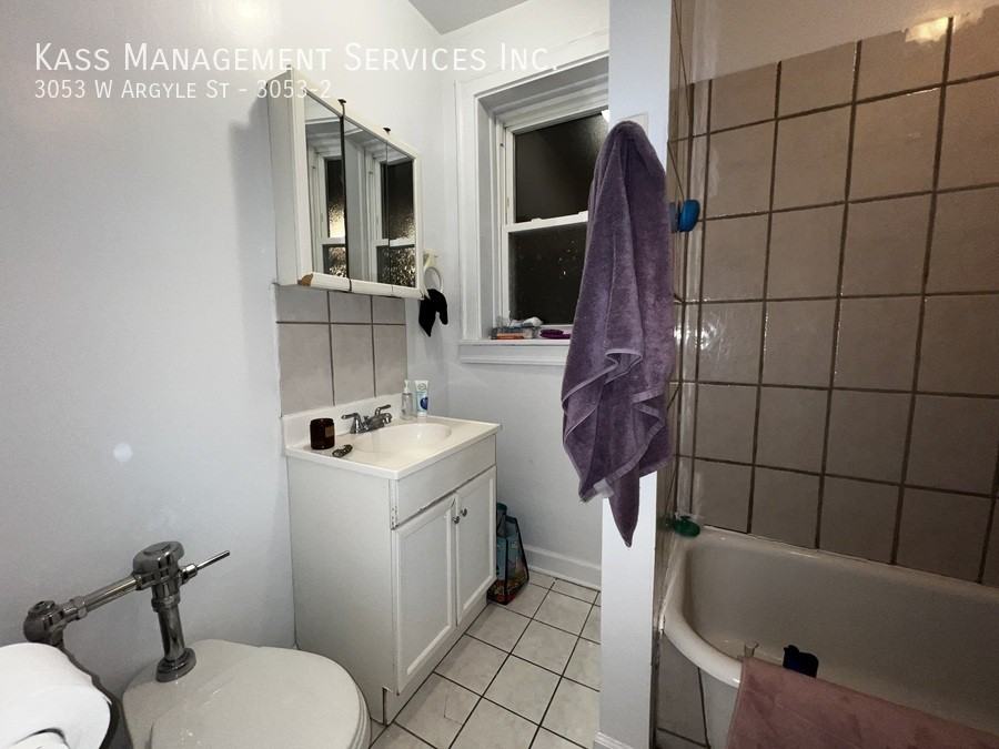 3053 W Argyle St #3053-2 - Photo 3 of 6