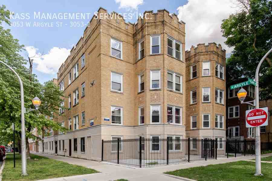 3053 W Argyle St #3053-2 - Photo 6 of 6