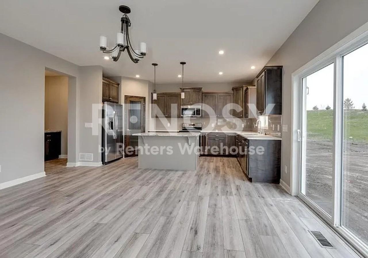 2220 Naples Ave - Photo 3 of 12