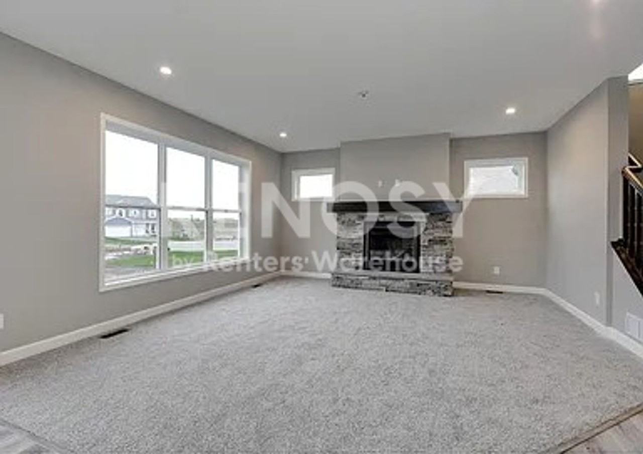 2220 Naples Ave - Photo 7 of 12