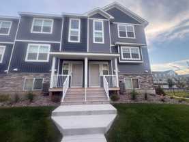 12572 Guadalcanal Cir Ne #F - Photo 1 of 1