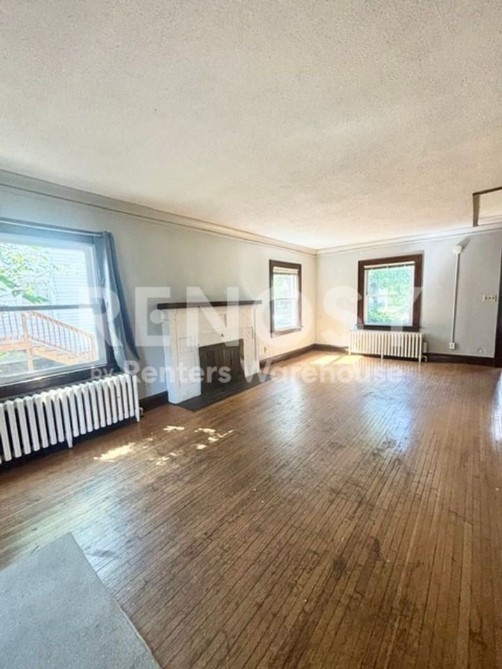 406 7th Ave S - Photo 3 of 21