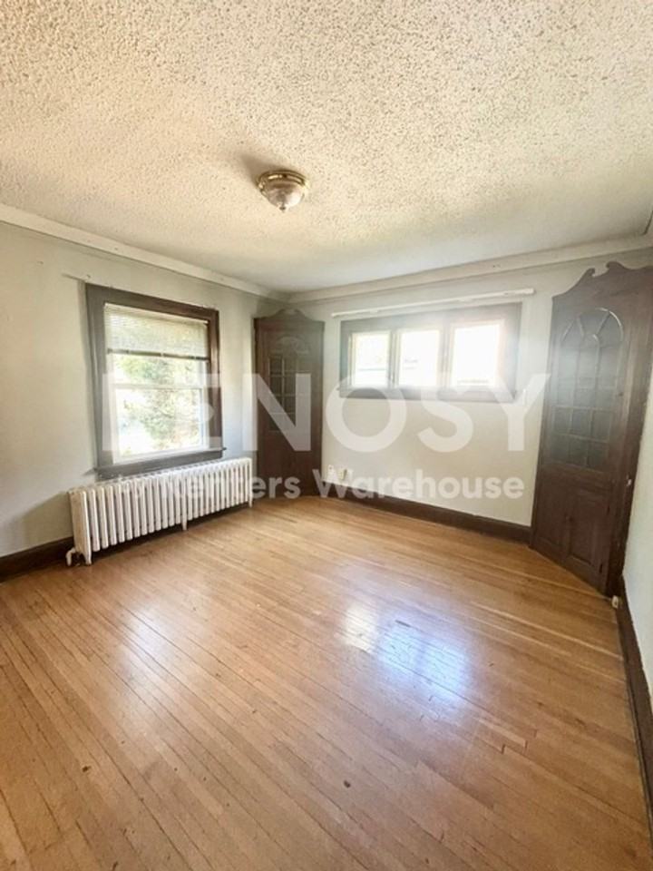 406 7th Ave S - Photo 7 of 21