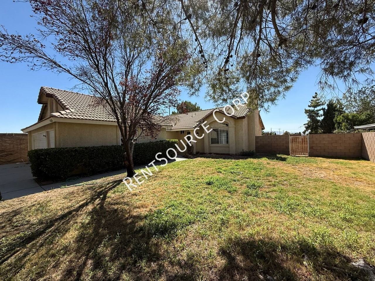 42803 Fanchon Ave - Photo 2 of 23
