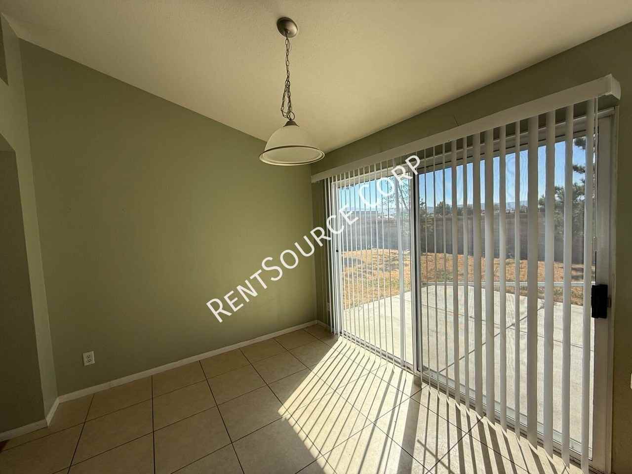 42803 Fanchon Ave - Photo 6 of 23