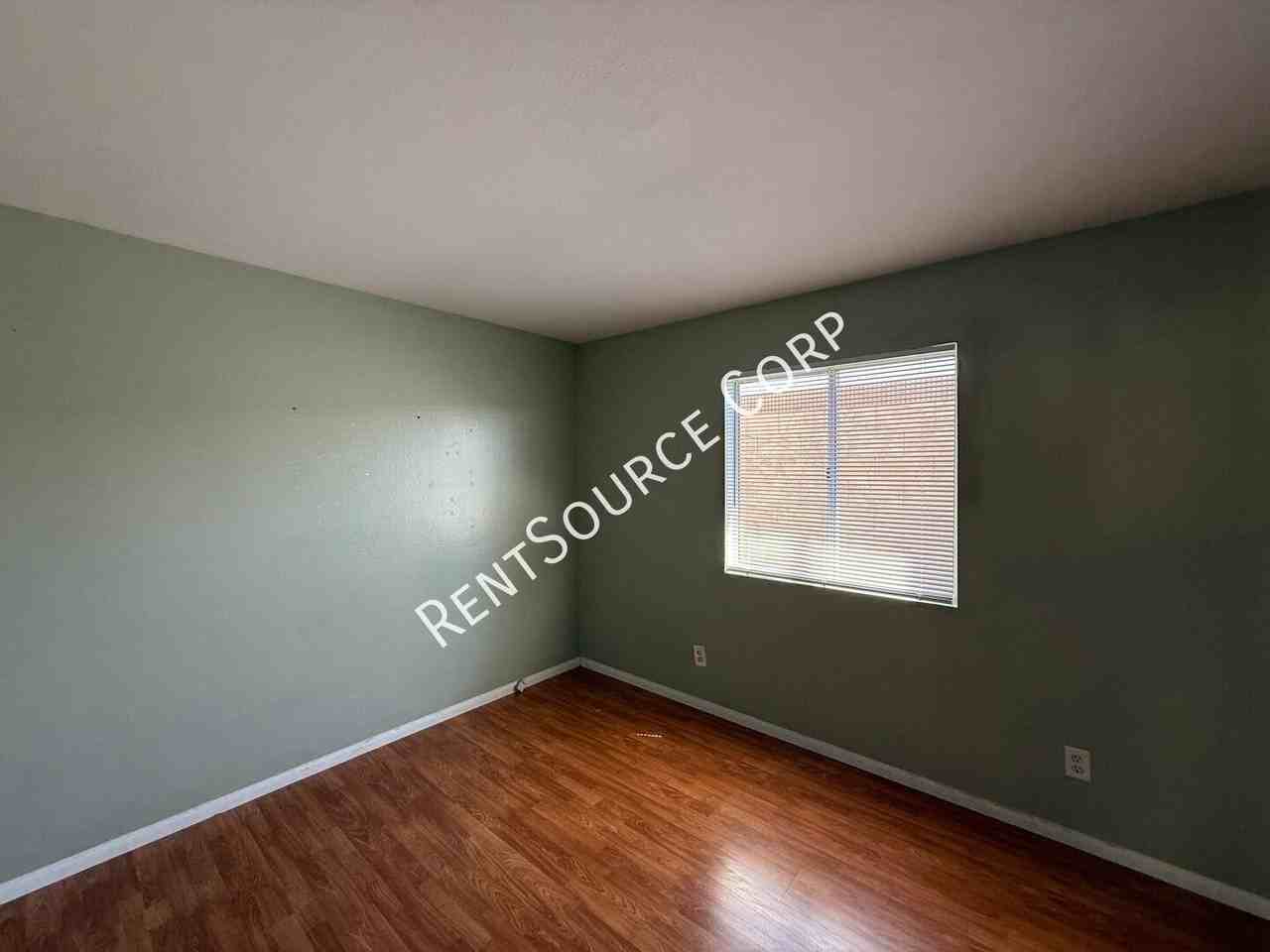42803 Fanchon Ave - Photo 7 of 23