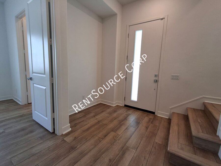 26943 Pathfinder Ln - Photo 4 of 40