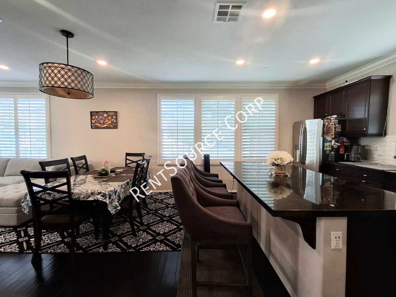 24355 Verdugo Cir #V - Photo 5 of 50