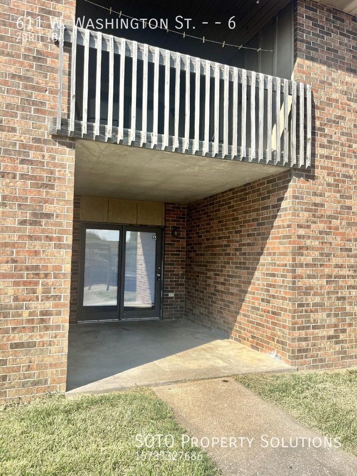 611 W Washington St #6 - Photo 5 of 50