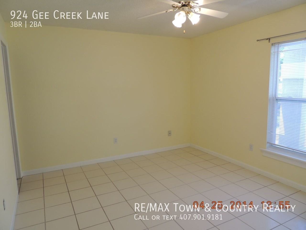 924 Gee Creek Ln - Photo 2 of 12