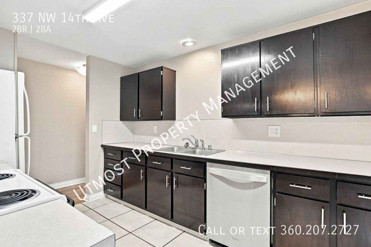 337 Nw 14th Ave - Photo 5 of 11