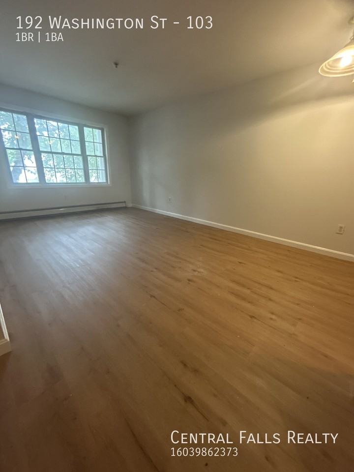 192 Washington St #103 - Photo 3 of 9