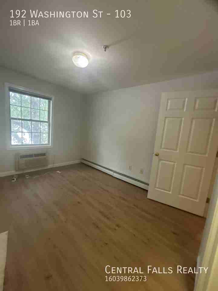 192 Washington St #103 - Photo 4 of 9
