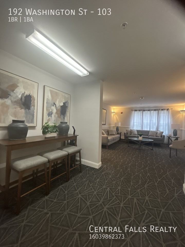 192 Washington St #103 - Photo 7 of 9