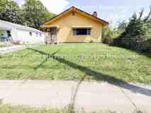 400 S Highland Ave - Photo 1 of 1