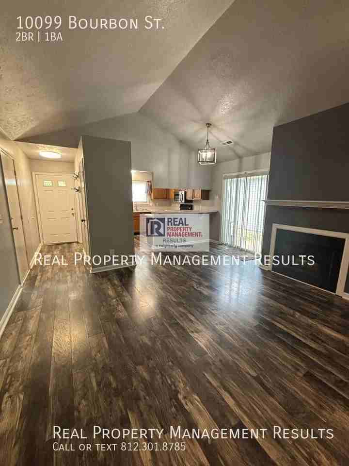 10099 Bourbon St - Photo 3 of 15