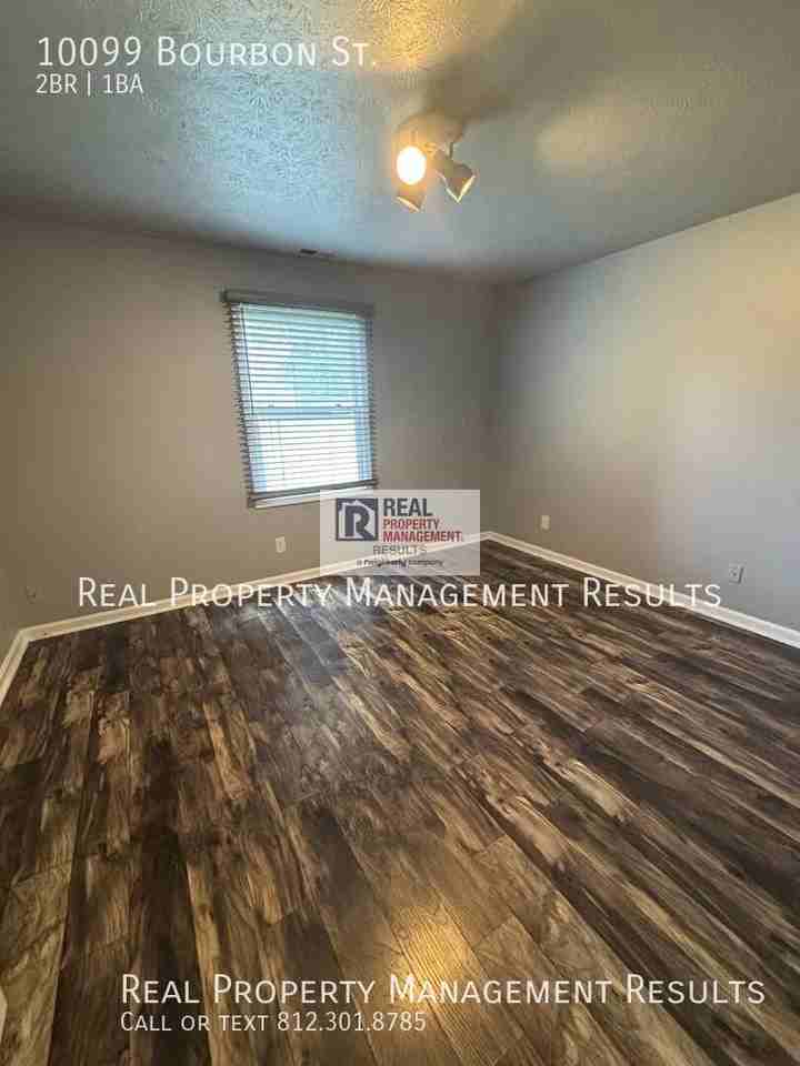 10099 Bourbon St - Photo 7 of 15