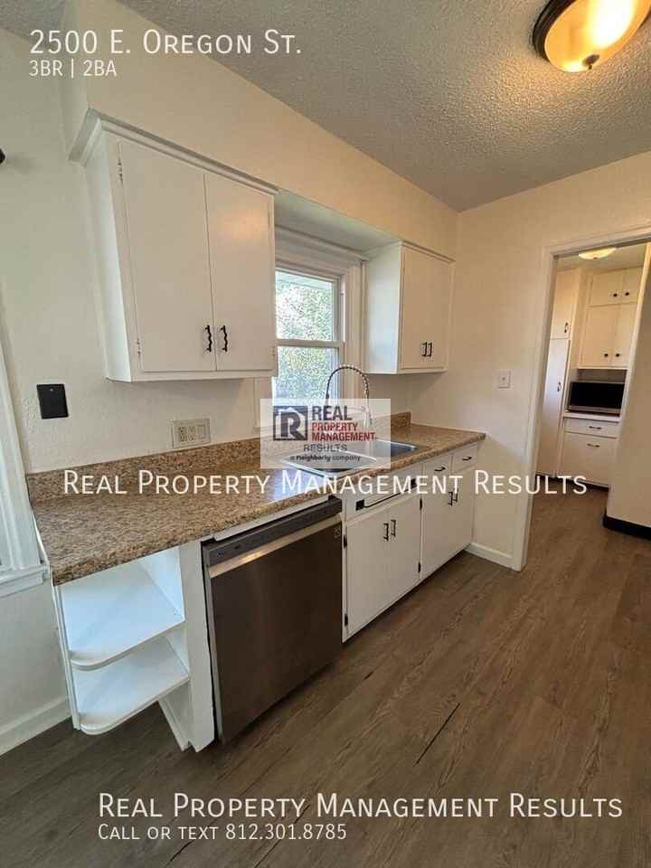 2500 E Oregon St - Photo 6 of 20
