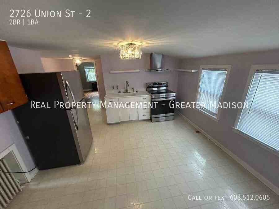 2726 Union St #2 - Photo 2 of 11