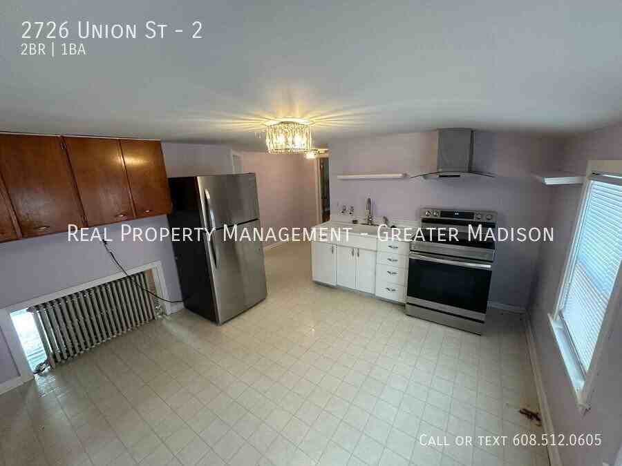 2726 Union St #2 - Photo 3 of 11