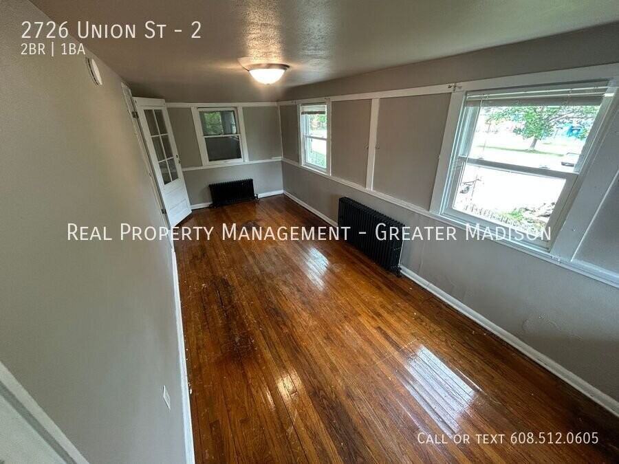 2726 Union St #2 - Photo 5 of 11