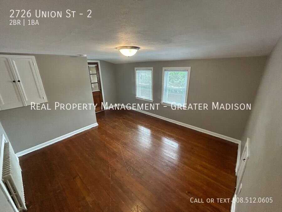 2726 Union St #2 - Photo 6 of 11