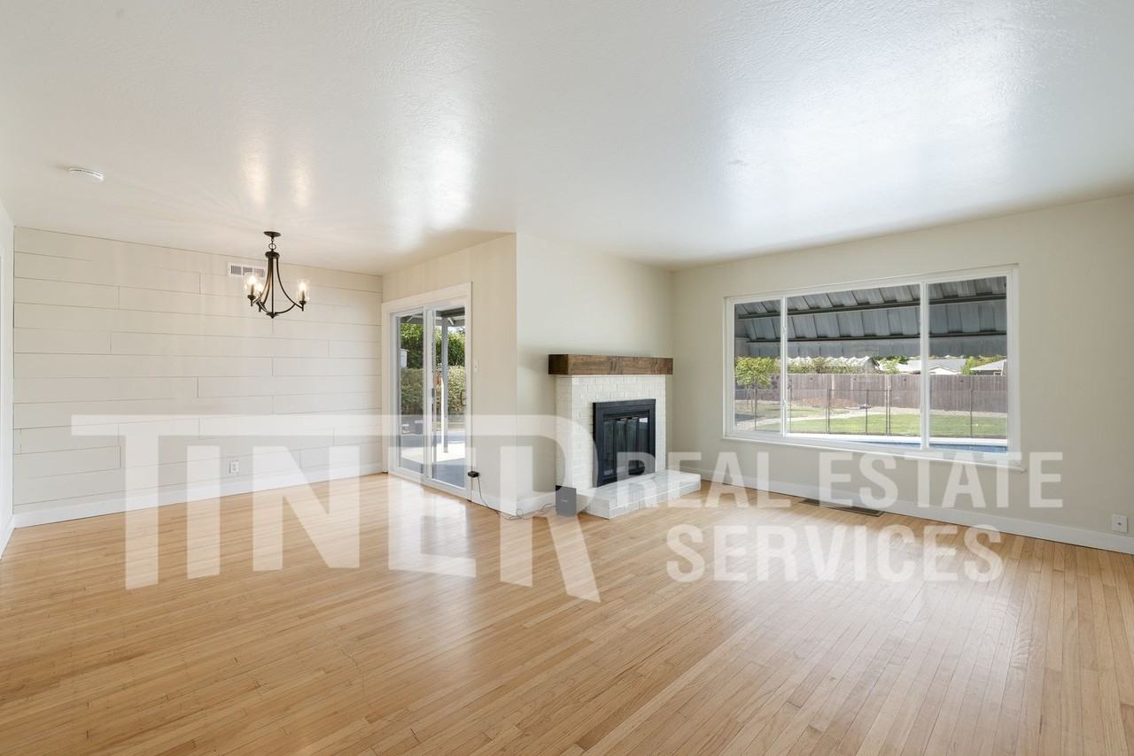 3831 Horton Ln - Photo 7 of 25