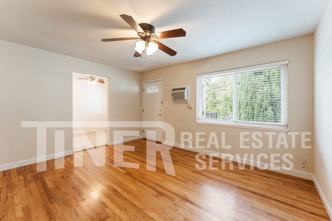 2312 I St #3 - Photo 2 of 21