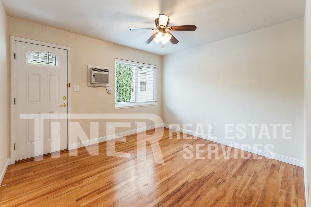 2312 I St #3 - Photo 3 of 21