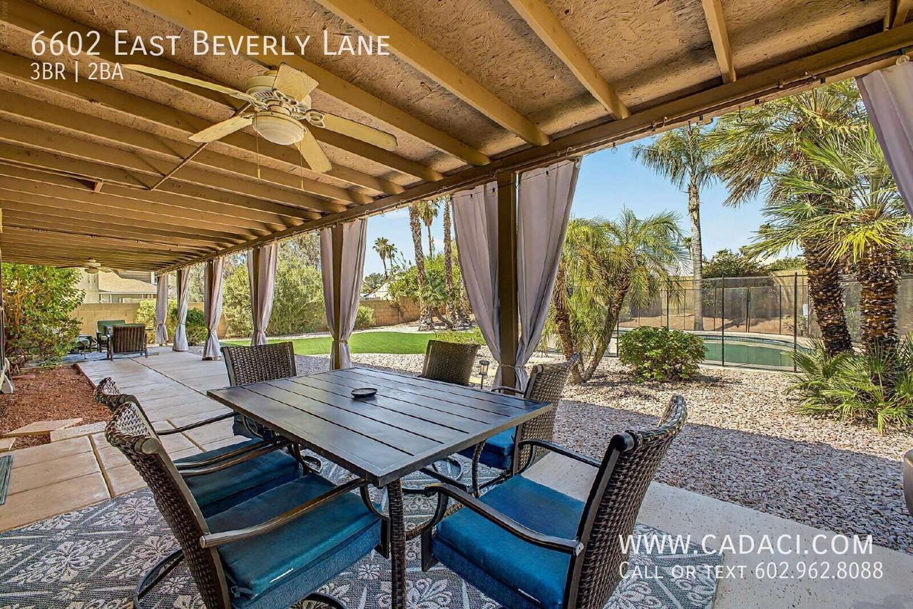 6602 E Beverly Ln - Photo 4 of 37