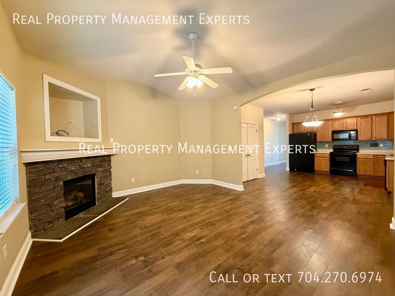 3116 Village Glen Ln - Photo 4 of 11