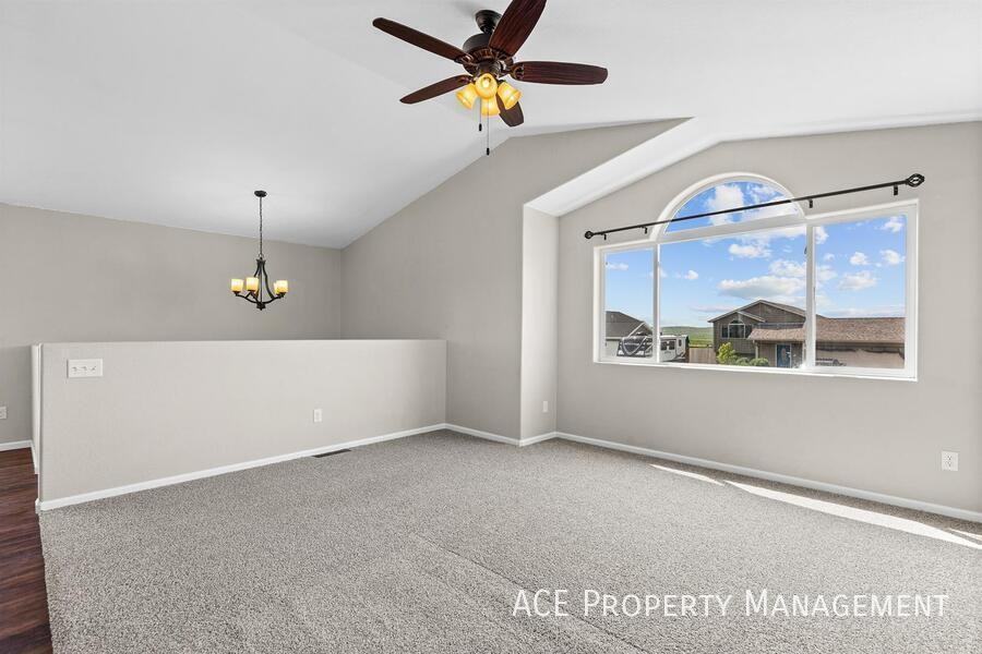540 Pride Ct - Photo 6 of 12