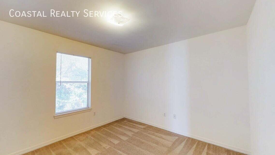 896 Silverwood 5 - Photo 7 of 11