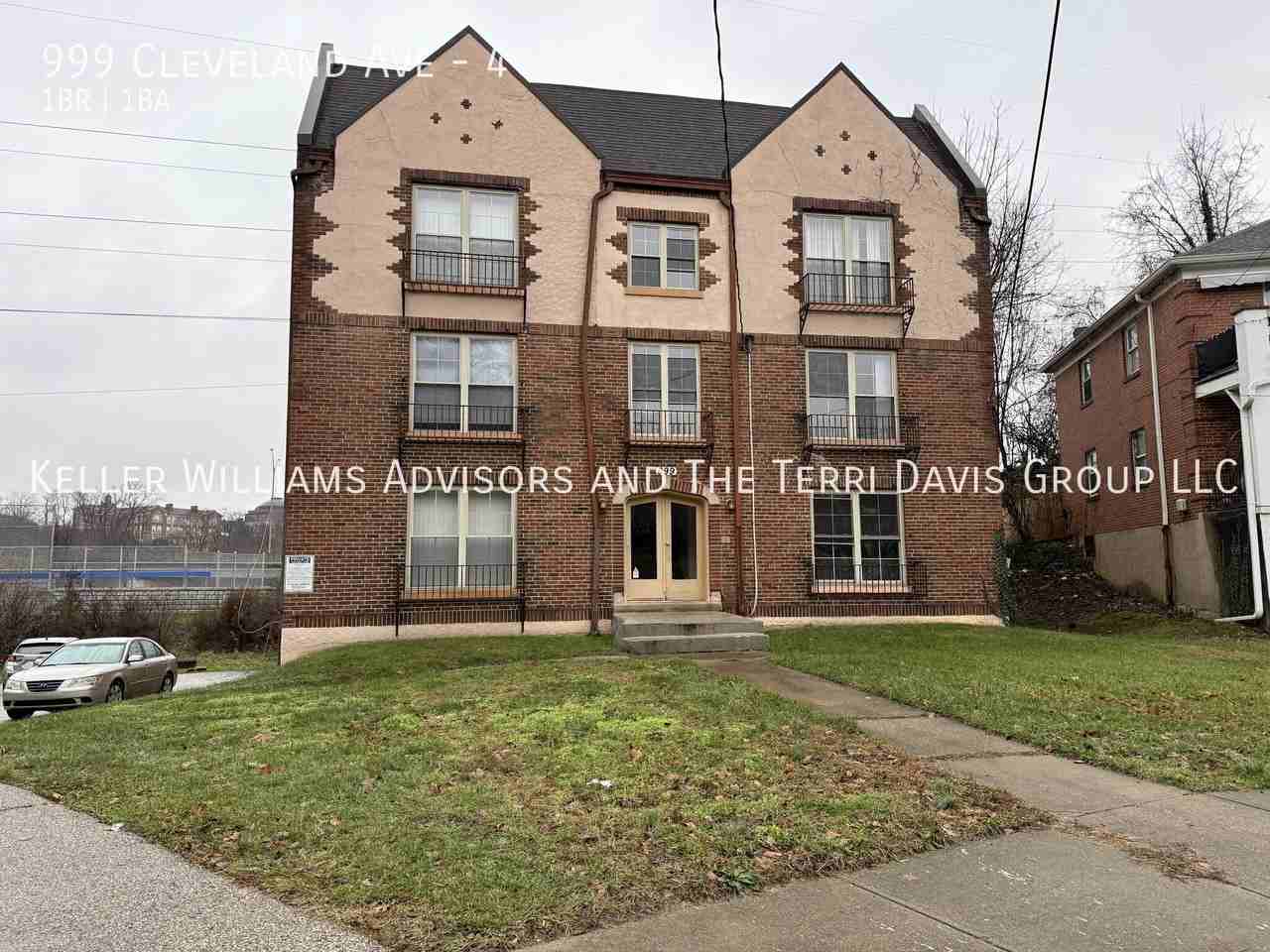 999 Cleveland Ave #4 - Photo 2 of 12