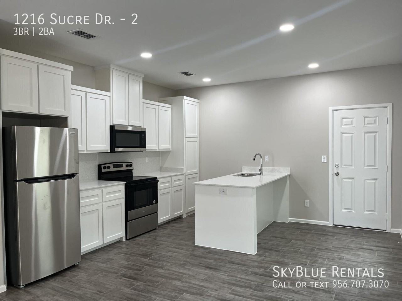1216 W Sucre Dr #2 - Photo 3 of 7