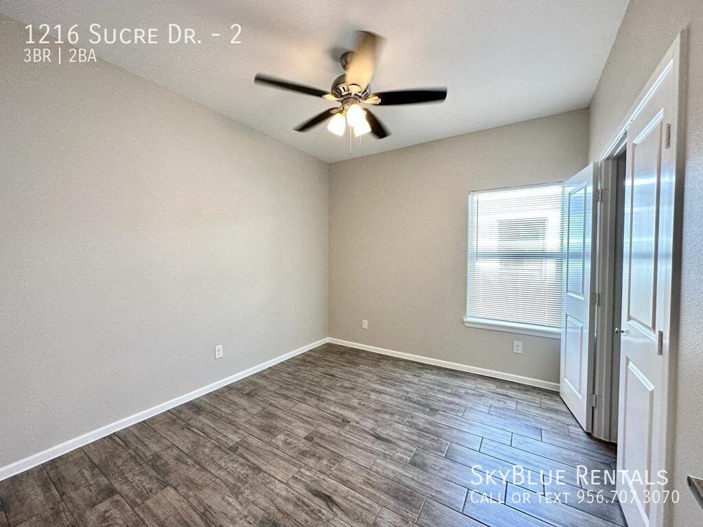 1216 W Sucre Dr #2 - Photo 5 of 7