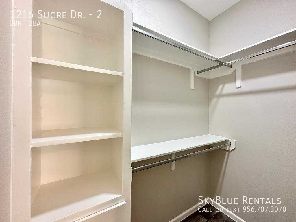 1216 W Sucre Dr #2 - Photo 6 of 7