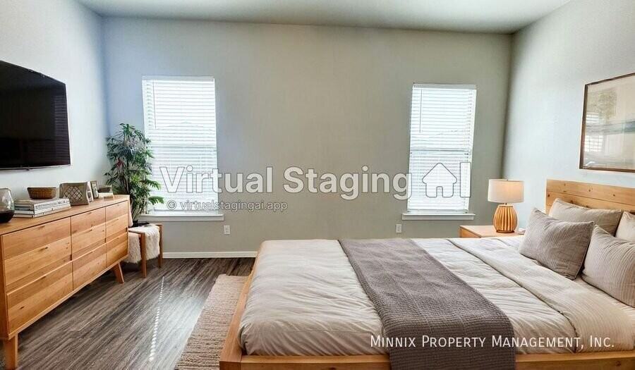 2010 Kenwood Ave - Photo 2 of 31