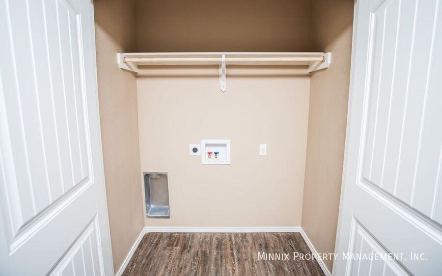 2517 N Avenue O - Photo 6 of 27
